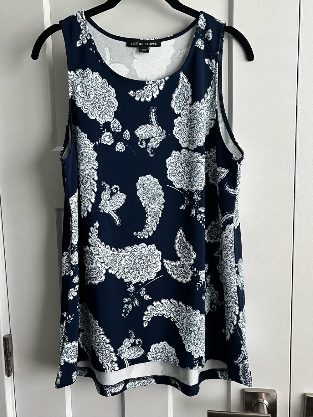 Boston Proper sleeveless Top Sz M